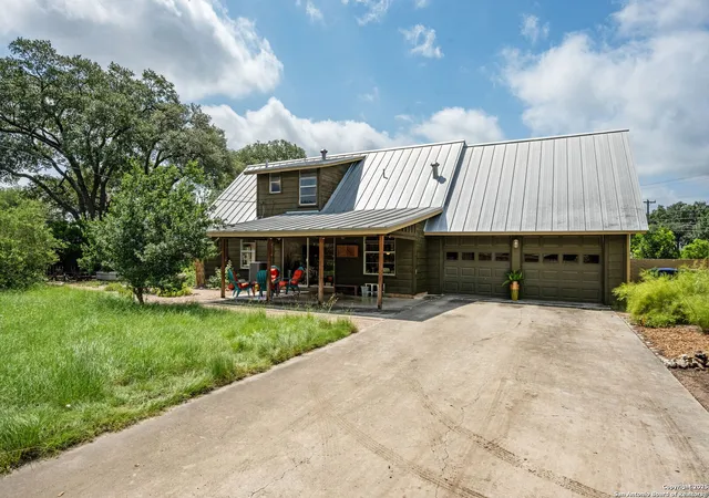 Photo 2 of Sale Pending at 1139 Lockhill Selma, San Antonio, TX 78213 | MLS# 1880777 | Listing updated on 2025-10-29