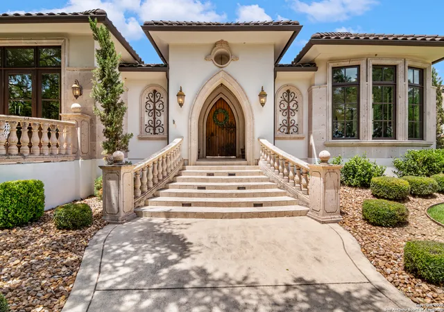 Photo 3 of Single family home for sale at 37 Old Fredericksburg, Boerne, TX 78015 | MLS# 1880823 | Listing updated on 2026-03-20