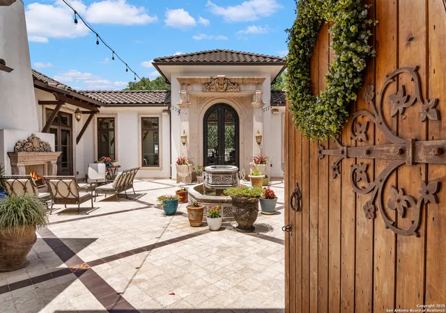 Photo 4 of Single family home for sale at 37 Old Fredericksburg, Boerne, TX 78015 | MLS# 1880823 | Listing updated on 2026-03-20
