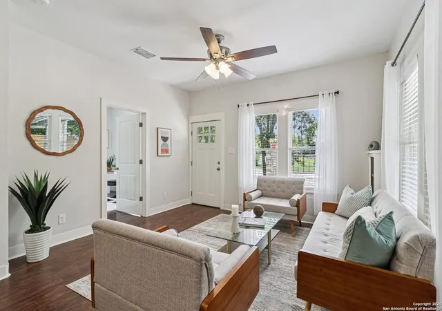 5th image of 701 W Magnolia Ave, San Antonio, TX 78212 | MLS# 1880835