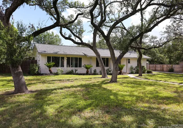 Photo 2 of Sale Pending at 371 Donella, San Antonio, TX 78232 | MLS# 1880843 | Listing updated on 2025-11-22