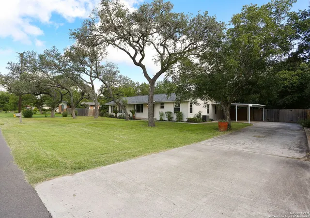 Photo 2 of Sale Pending at 371 Donella, San Antonio, TX 78232 | MLS# 1880843 | Listing updated on 2025-11-22