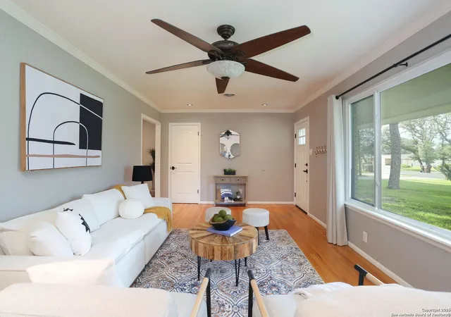 Photo 4 of Sale Pending at 371 Donella, San Antonio, TX 78232 | MLS# 1880843 | Listing updated on 2025-11-22
