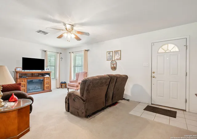 Photo 4 of Single family home for sale at 908 N Mansfield, Pleasanton, TX 78064 | MLS# 1881001 | Listing updated on 2025-08-15