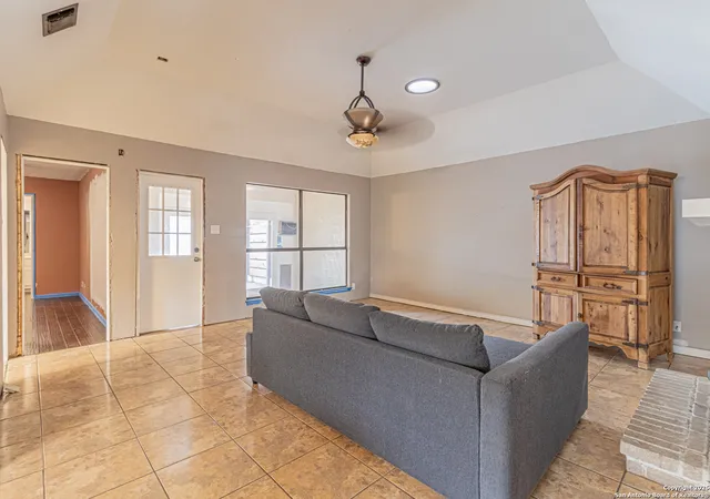5th image of 5832 Archwood, San Antonio, TX 78239 | MLS# 1881027