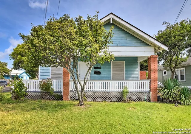 2nd image of 3928 Ave S, Galveston, TX 77550 | MLS# 1881055