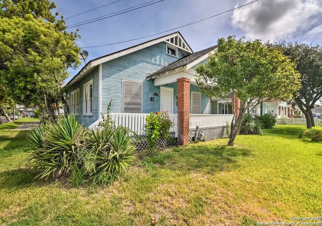 3rd image of 3928 Ave S, Galveston, TX 77550 | MLS# 1881055