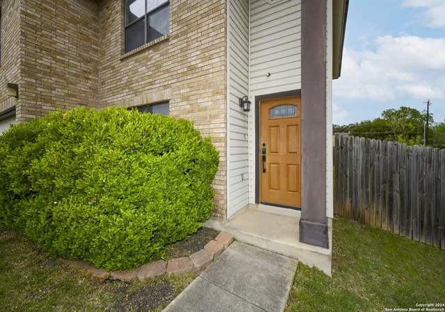 Photo 1 of Sale Pending at 7915 Bowens Crossing, San Antonio, TX 78250 | MLS# 1881106 | Listing updated on 2025-10-20