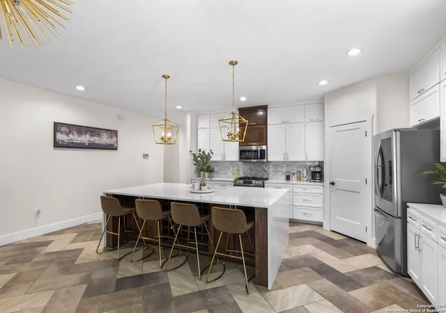 Photo 3 of Single family home for sale at 303 Pendleton, San Antonio, TX 78204 | MLS# 1881184 | Listing updated on 2025-12-02