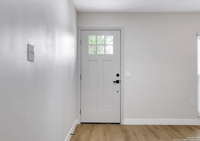 Photo 3 of Sale Pending at 5807 Sun Ridge, San Antonio, TX 78247 | MLS# 1881282 | Listing updated on 2025-09-24