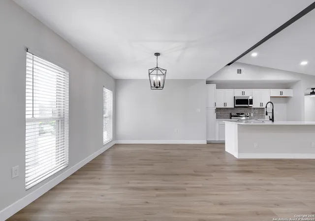 Photo 4 of Sale Pending at 5807 Sun Ridge, San Antonio, TX 78247 | MLS# 1881282 | Listing updated on 2025-09-24