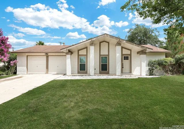 Photo 2 of Sale Pending at 5807 Sun Ridge, San Antonio, TX 78247 | MLS# 1881282 | Listing updated on 2025-09-24