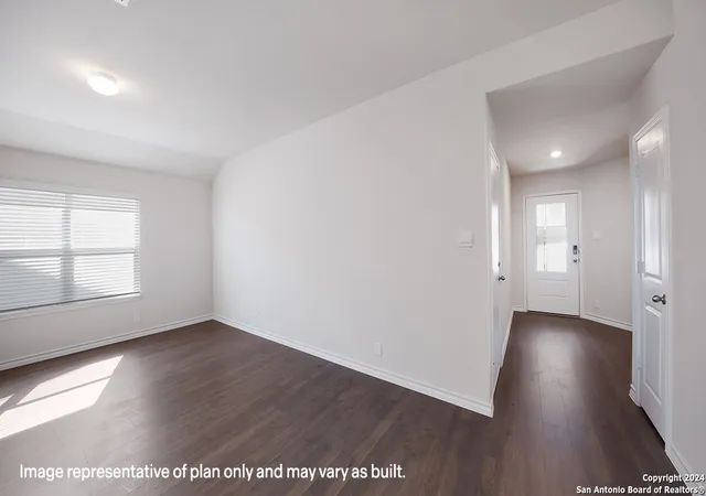Photo 4 of Sale Pending at 22740 Match Play, San Antonio, TX 78261 | MLS# 1881310 | Listing updated on 2025-10-13