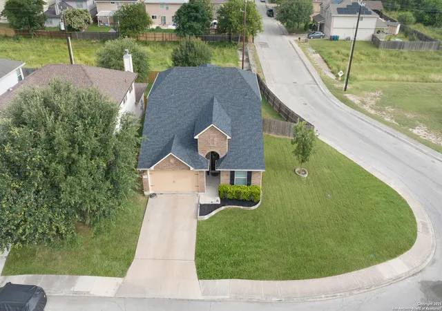 Photo 3 of Sale Pending at 7515 Virtuoso, San Antonio, TX 78266 | MLS# 1881334 | Listing updated on 2025-09-04