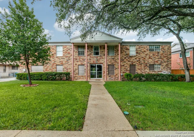 Photo 1 of Condo for sale at 235 W Silver Sands Dr #6, San Antonio, TX 78216 | MLS# 1881353 | Listing updated on 2025-10-27
