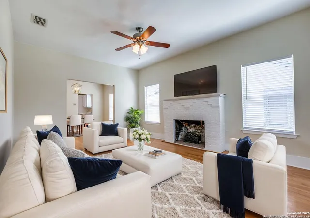Homes for sale in San Antonio, TX | 2020 W Mulberry, San Antonio, TX 78201 | MLS# 1881391