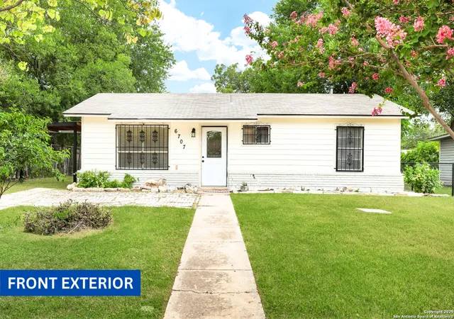 Photo 3 of Sale Pending at 6707 Buena Vista, San Antonio, TX 78227 | MLS# 1881418 | Listing updated on 2025-09-19