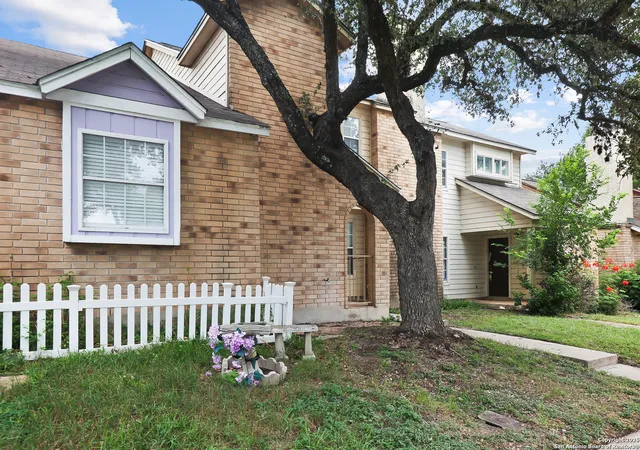 Homes for sale in San Antonio, TX | 2447 Wild Turkey E, San Antonio, TX 78232 | MLS# 1881425