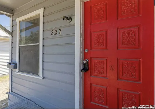 2nd image of 827 Winnipeg, San Antonio, TX 78225 | MLS# 1881477