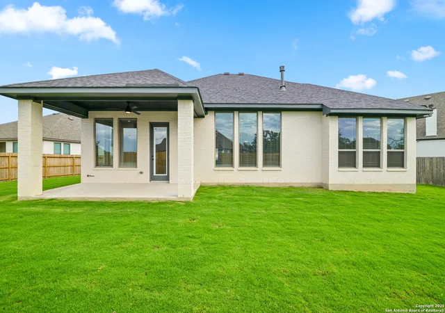 Photo 3 of Single family home for sale at 1432 Gifford Park, Bulverde, TX 78163 | MLS# 1881537 | Listing updated on 2025-11-06
