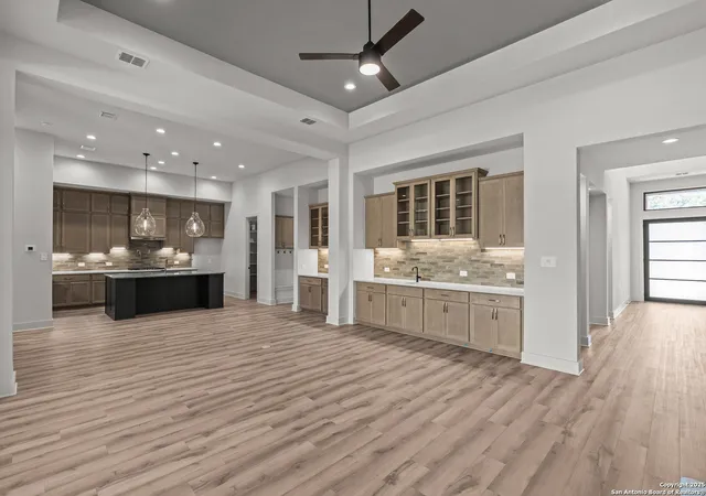 Photo 3 of Sale Pending at 405 Dulce Vista, San Antonio, TX 78228 | MLS# 1881575 | Listing updated on 2026-01-02