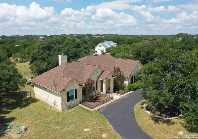 Photo 3 of Sale Pending at 418 River Mountain, Boerne, TX 78006 | MLS# 1881578 | Listing updated on 2025-09-14