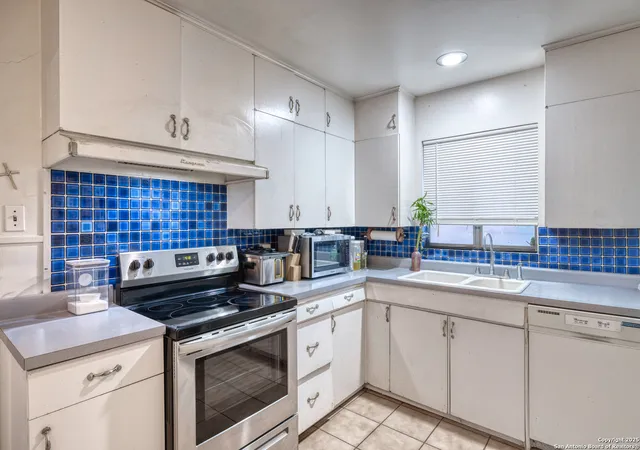 5th image of 758 N High, Uvalde, TX 78801 | MLS# 1881597