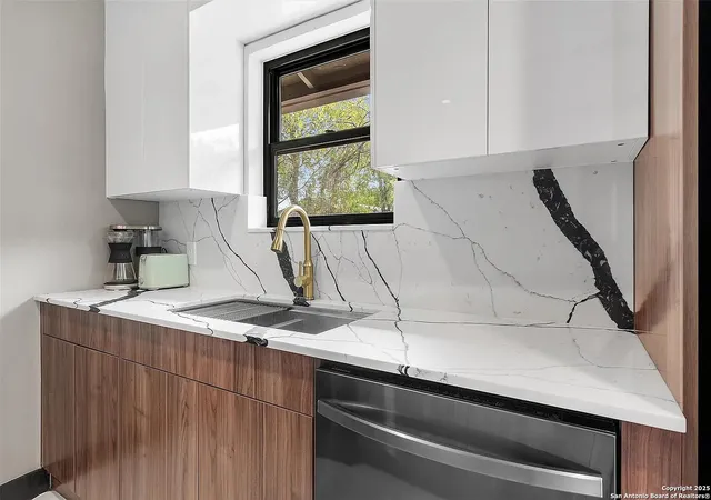 4th image of 1003 Fauntleroy Trail, Austin, TX 78758 | MLS# 1881598