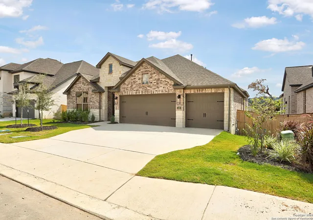 Photo 3 of Sale Pending at 1436 Specie Crk, San Antonio, TX 78260 | MLS# 1881616 | Listing updated on 2025-12-19