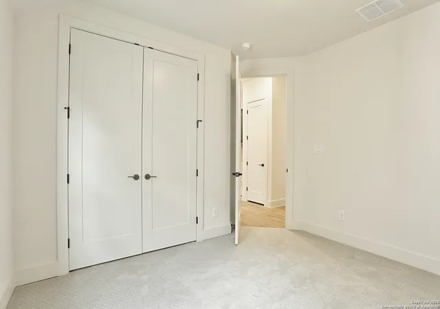 Photo 4 of Sale Pending at 1436 Specie Crk, San Antonio, TX 78260 | MLS# 1881616 | Listing updated on 2025-12-19