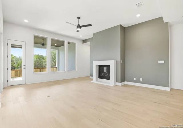 Photo 4 of Sale Pending at 28207 Seppenfield, San Antonio, TX 78260 | MLS# 1881617 | Listing updated on 2025-12-11