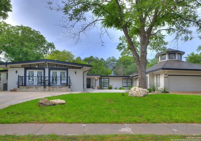 Photo 1 of Single family home for sale at 2611 Hopeton, San Antonio, TX 78230 | MLS# 1881626 | Listing updated on 2025-11-03