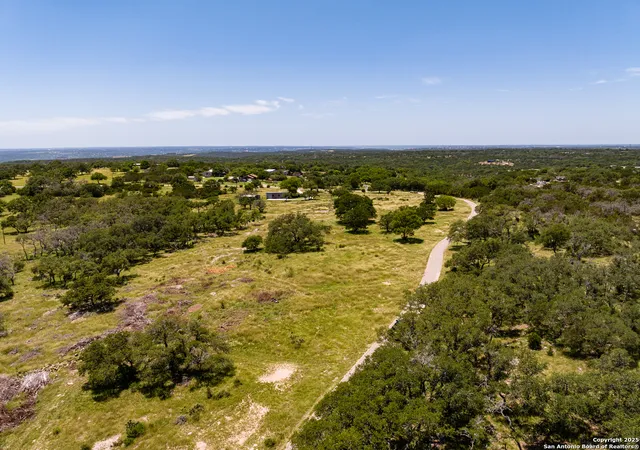 Photo 1 of Single family home for sale at 190 Jones, Kerrville, TX 78028 | MLS# 1881656 | Listing updated on 2025-07-17
