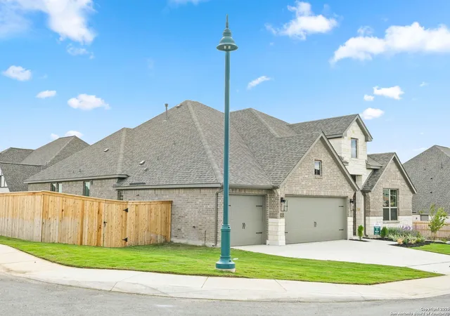 Photo 3 of Sale Pending at 28330 Seppenfield, San Antonio, TX 78260 | MLS# 1881753 | Listing updated on 2025-12-24