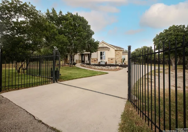 2nd image of 2386 Wildridge Terrace, Bulverde, TX 78163 | MLS# 1881755