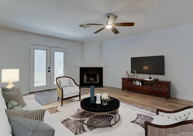 Photo 3 of Sale Pending at 13723 Wondering Oak, San Antonio, TX 78247 | MLS# 1881773 | Listing updated on 2025-09-15