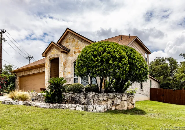 Photo 3 of Sale Pending at 1030 Toad Pond, San Antonio, TX 78260 | MLS# 1881776 | Listing updated on 2026-01-11