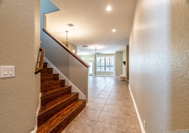 Photo 4 of Sale Pending at 1030 Toad Pond, San Antonio, TX 78260 | MLS# 1881776 | Listing updated on 2026-01-11