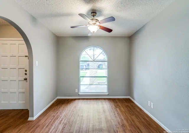 Photo 3 of Sale Pending at 106 Dalewood, Converse, TX 78109 | MLS# 1881823 | Listing updated on 2025-09-16