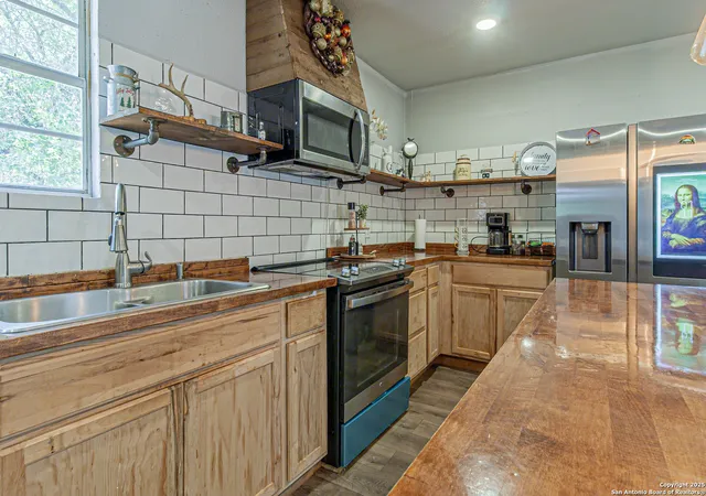 Photo 3 of Manufactured home for sale at 22886 Us Hwy 281 S, San Antonio, TX 78264 | MLS# 1881824 | Listing updated on 2026-02-06