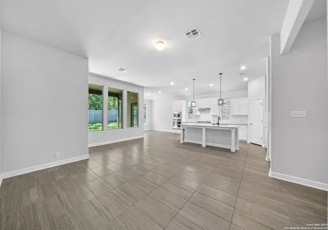 Photo 4 of Sale Pending at 309 Kilmarnock, Boerne, TX 78015 | MLS# 1881839 | Listing updated on 2025-10-20