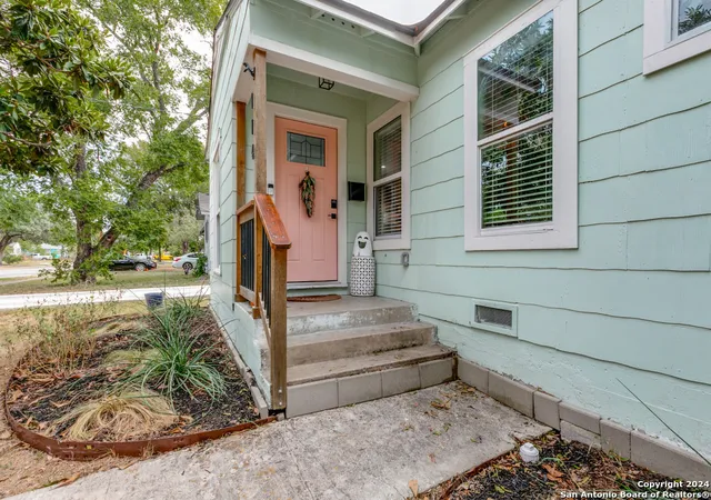 Photo 2 of Single family home for sale at 114 New Haven, San Antonio, TX 78209 | MLS# 1881883 | Listing updated on 2025-09-08