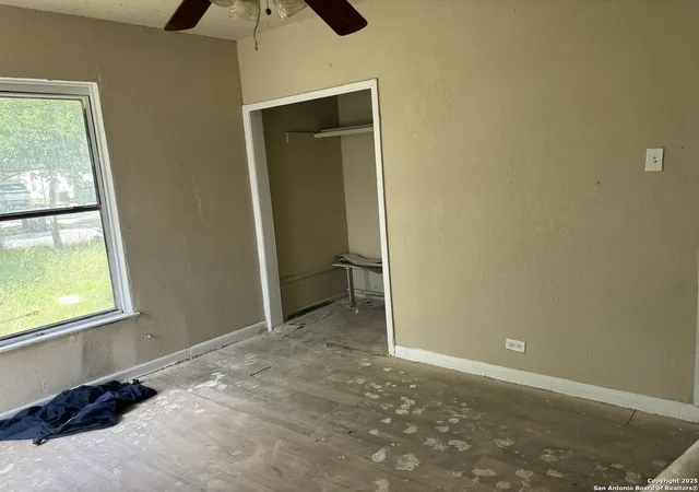 Photo 4 of Sale Pending at 251 Shasta, San Antonio, TX 78221 | MLS# 1881901 | Listing updated on 2025-12-23