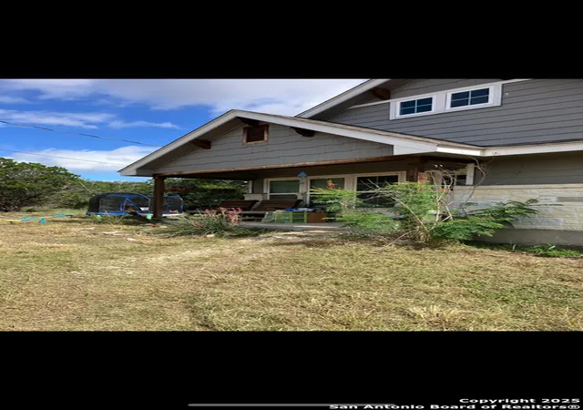 Photo 1 of Sale Pending at 535 Oak Trail, Canyon Lake, TX 78133 | MLS# 1881976 | Listing updated on 2025-09-24