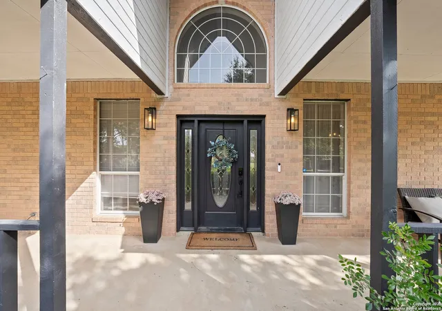 Photo 4 of Sale Pending at 9831 Rebel Queen, San Antonio, TX 78255 | MLS# 1882073 | Listing updated on 2025-12-16