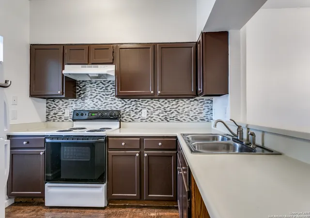 Photo 3 of Sale Pending at 12273 Apricot Dr, San Antonio, TX 78247 | MLS# 1882131 | Listing updated on 2025-09-29
