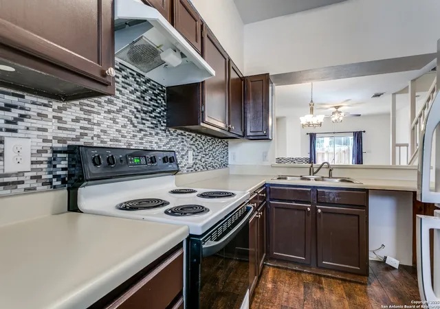 Photo 2 of Sale Pending at 12273 Apricot Dr, San Antonio, TX 78247 | MLS# 1882131 | Listing updated on 2025-09-29