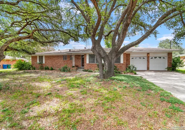 Photo 2 of Single family home for sale at 4706 Debbie Dr, San Antonio, TX 78222 | MLS# 1882154 | Listing updated on 2026-08-08