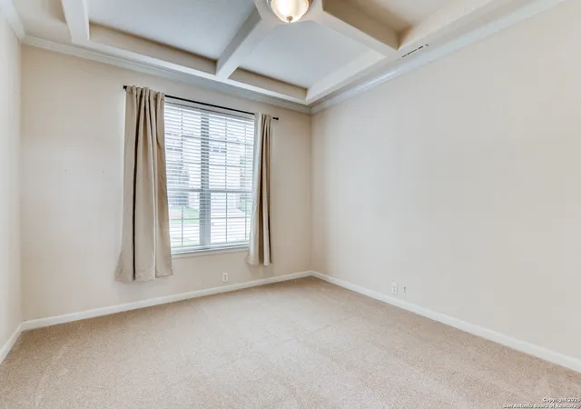 Photo 4 of Sale Pending at 8126 Night Bluff Dr, San Antonio, TX 78255 | MLS# 1882167 | Listing updated on 2025-11-14