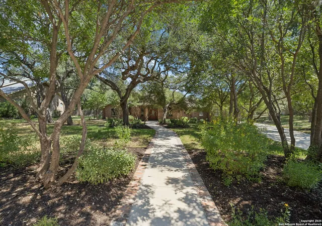 2nd image of 20810 Woodland Cv, San Antonio, TX 78266 | MLS# 1882172